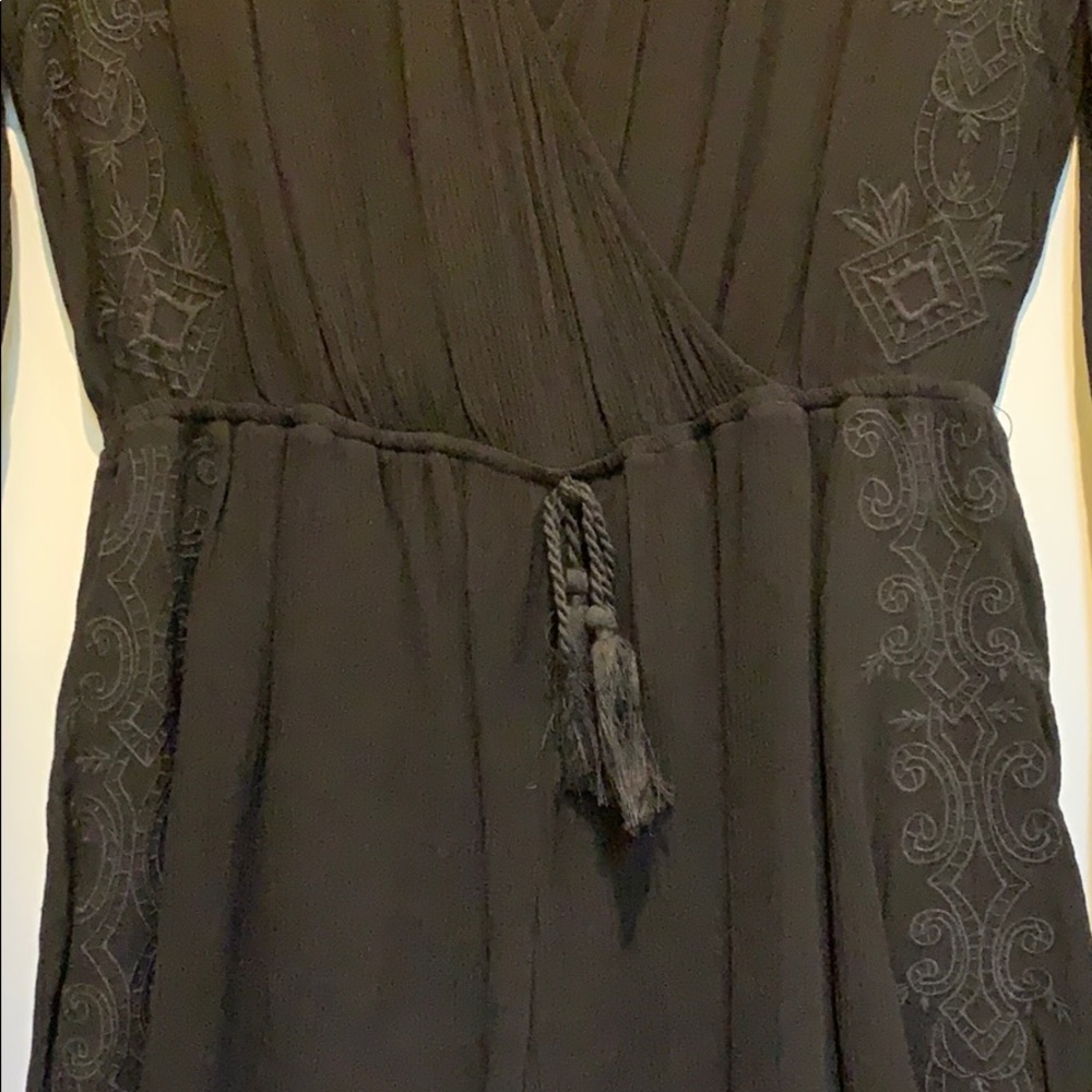 Romper - Picture 2 of 4